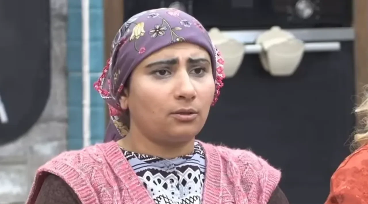 Gelinim Mutfakta Cemile'nin annesinden bomba açıklamalar! Cemile'nin aleyhine konuştum dedi, stüdyo buz kesti