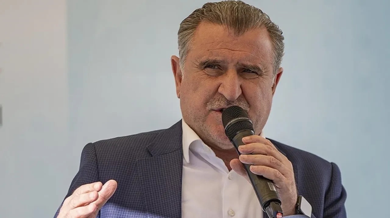 Gençlik ve Spor Bakanı Bak duyurdu: Bakanlığa 2 bin 610 yeni sözleşmeli personel alınacak