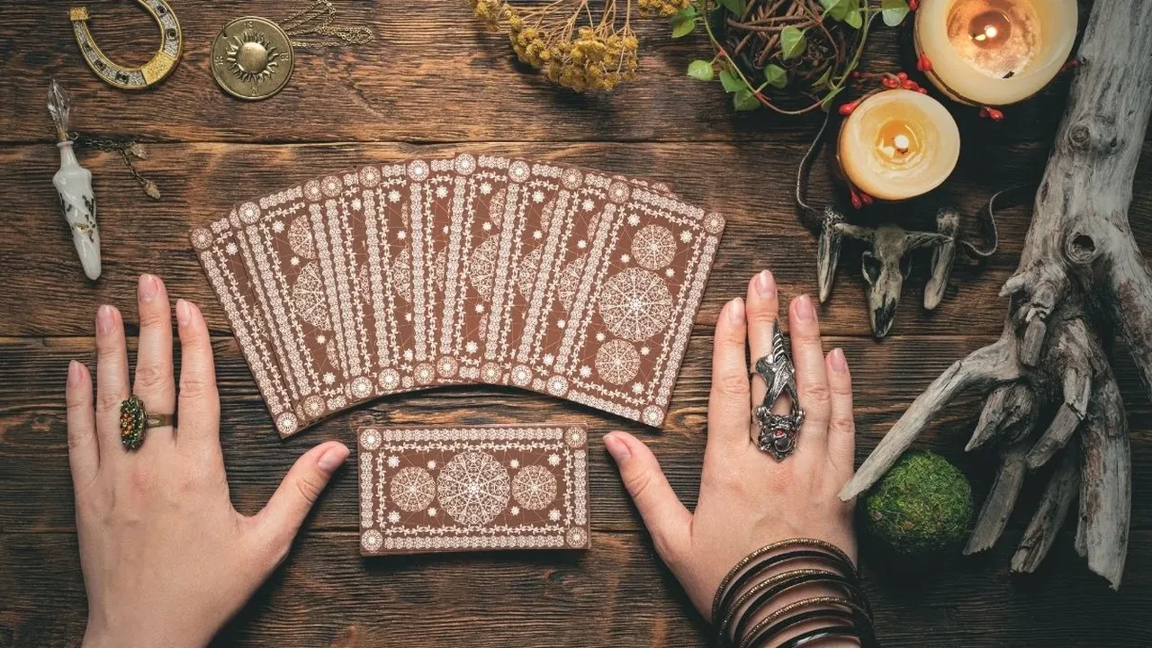 Günlük tarot kart açılımı 16 Mayıs 2026! Yeni Ay hedeflerinizi ayağınıza getiriyor