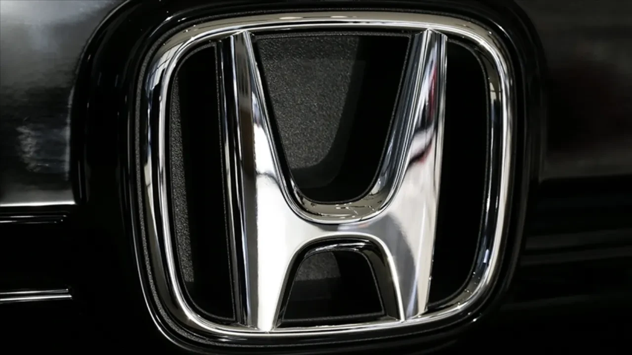 Honda’nın merak uyandıran otomobili ilk kez görüntülendi