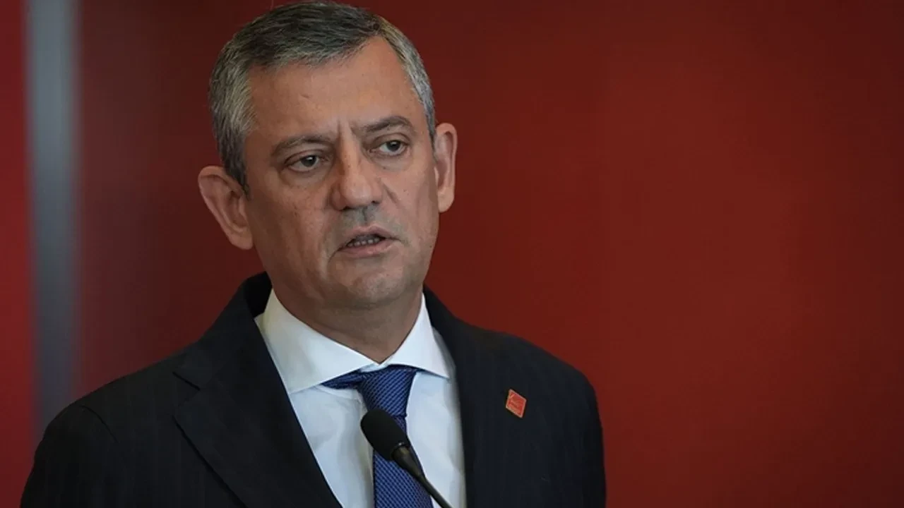 Özgür Özel'i panik havası sardı! Partililere 