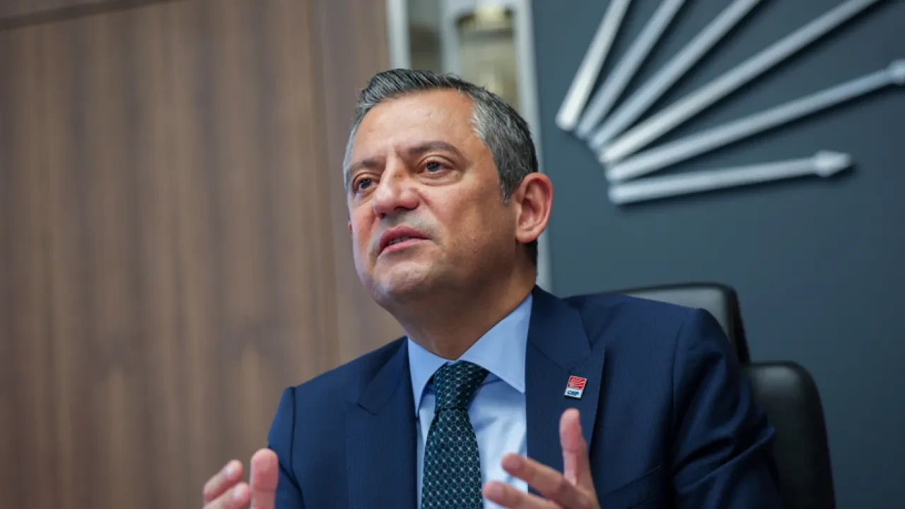 Özgür Özel'i panik havası sardı! Partililere "Gündemi değiştirin" talimatı