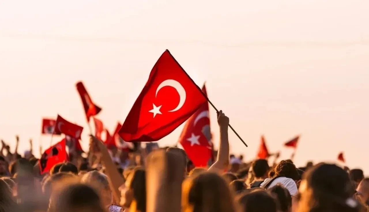 Pazartesi okullar tatil mi? 18 Mayıs 2026 günü okullarda tatil durumu netleşti