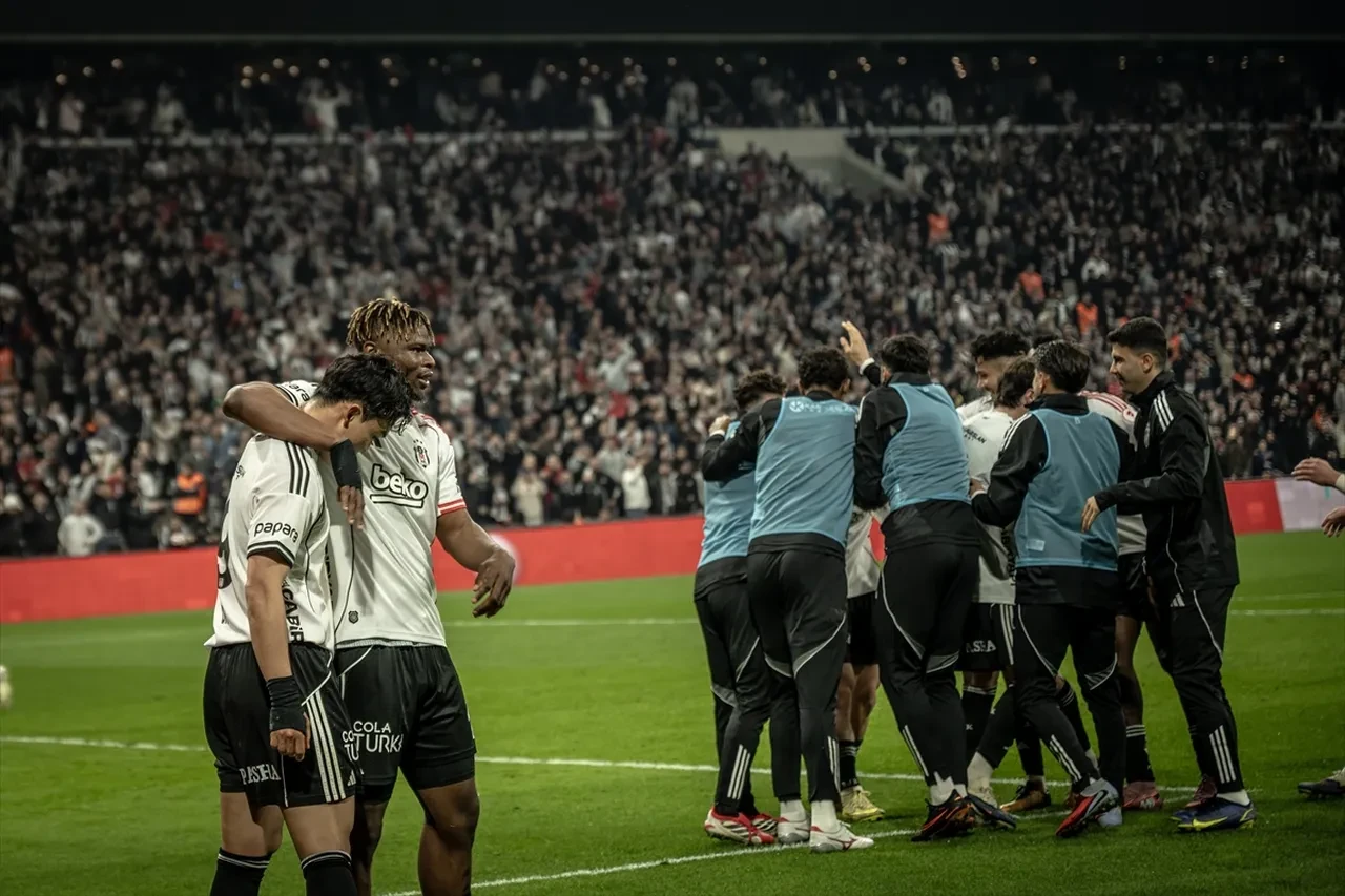 Rizespor Beşiktaş CANLI nereden izlenir? Maç başlıyor