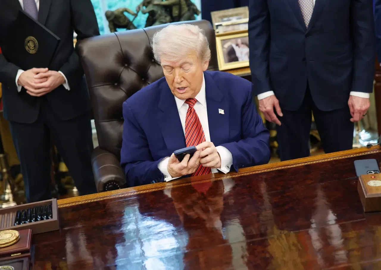 Telefon yasağı kalkan Trump hemen paylaşım yaptı! Tayvan'dan da bahsetti