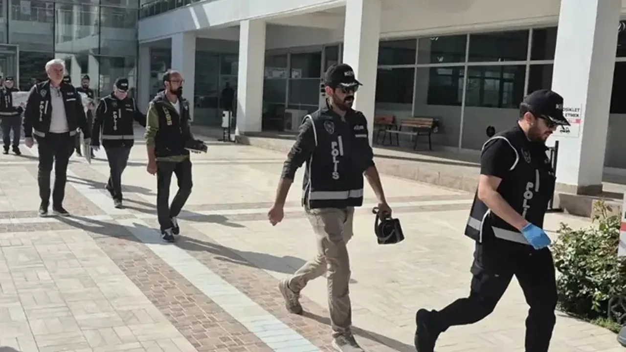 Tepebaşı yolsuzluk soruşturmasında şoke eden detaylar! Oğlunun üzerine şirket kurup köye villa yaptırdı