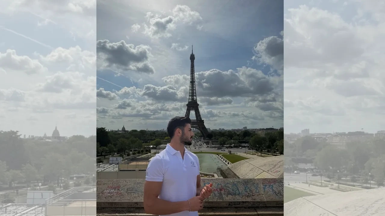 “Yakışıklı Mısırcı” Alper Temel Paris’te! Stant açması için Fransa’ya davet edildi