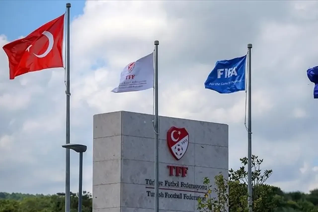 Zorbay Küçük hakkında nihai karar verildi! PFDK'dan kulüplere ceza yağmuru