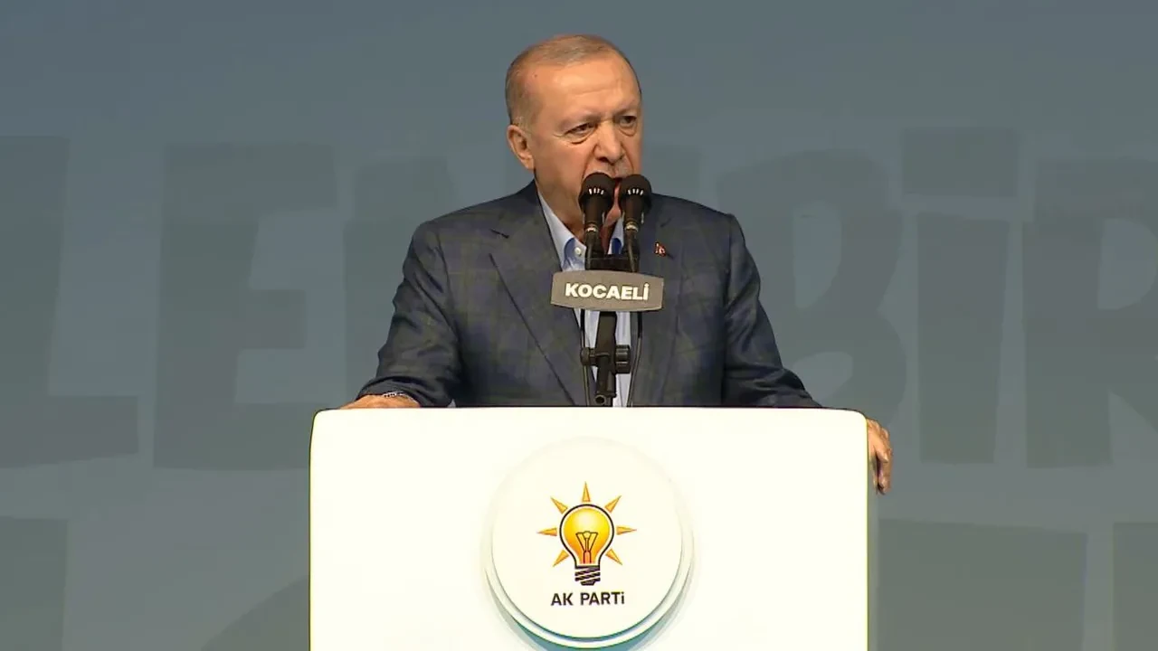 Cumhurbaşkanı Erdoğan: Terörün devre dışı kaldığı dönemde gençliğin eyvahı da kimseye eyvallahı da olmayacak