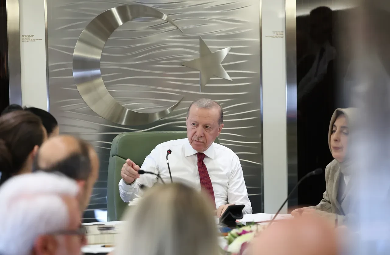 Cumhurbaşkanı Erdoğan 'yeni isimler olabilir' diyerek duyurdu! 'Huzuru AK Parti'de buldular'