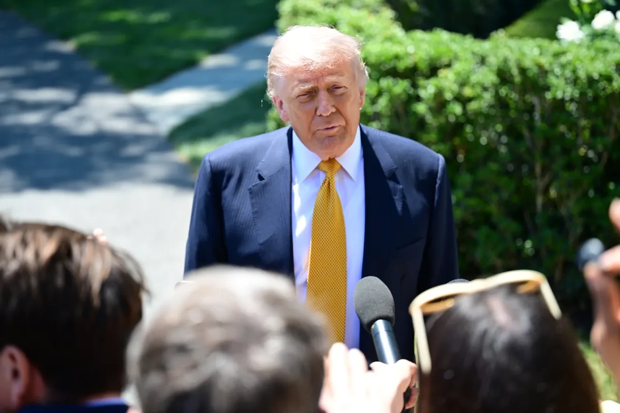 Donald Trump'tan İran'a yeni tehdit: Her şeyi iki günde yok ederiz