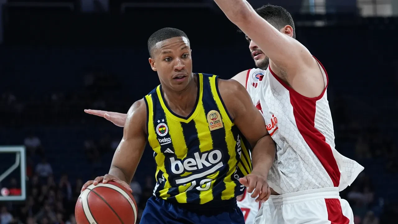Fenerbahçe Beko sezonu lider tamamladı! Sarı-lacivertliler, Bahçeşehir Koleji'ni mağlup etti