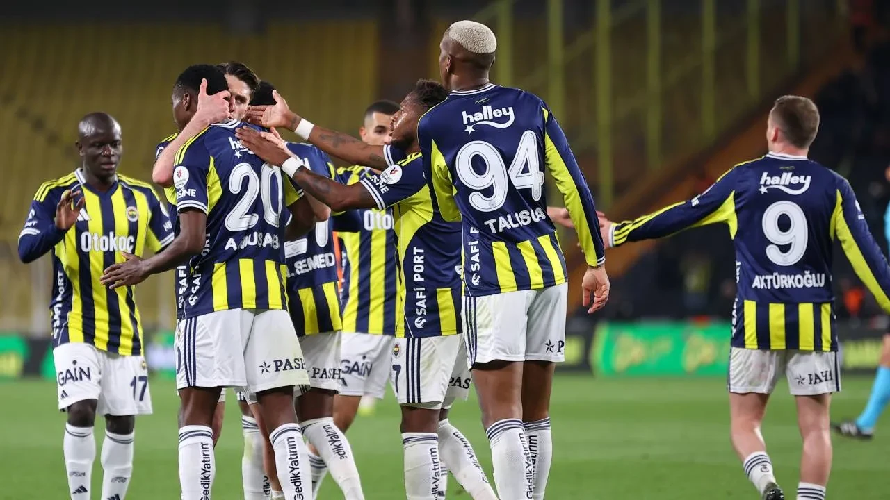 Fenerbahçe forvet transferi için Guirassy ile anlaşmaya yakın! Son kararı yeni yönetim verecek