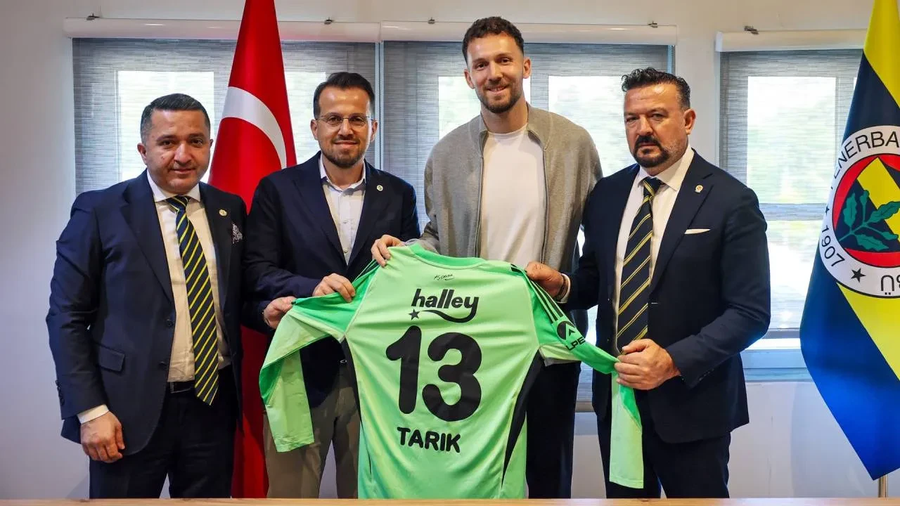Fenerbahçe, Tarık Çetin ile sözleşme yeniledi