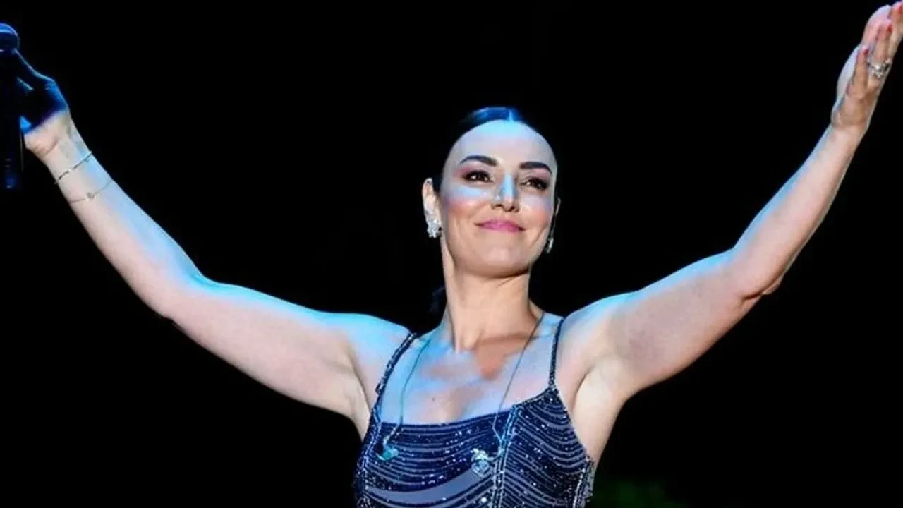 Sevcan Orhan evlilik hazırlığı yapıyor! Anne olmak üzerine çarpıcı açıklama