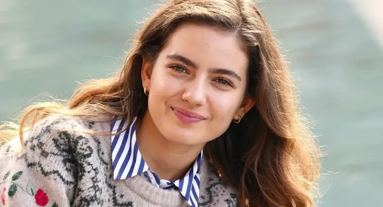 Taşacak Bu Deniz'in yıldızı Ava Yaman'ın yeni adresi belli oldu! “Dokunmadan Aşk” filmiyle ekrana geliyor