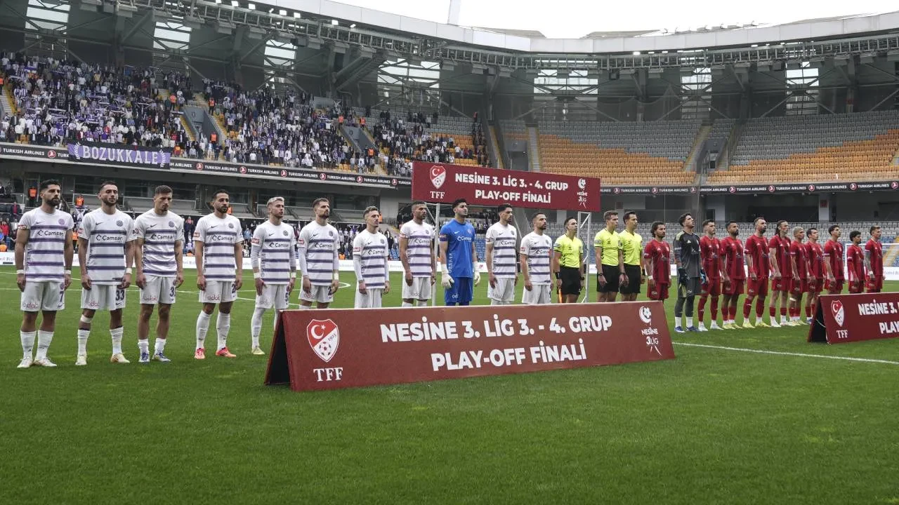 52 Orduspor FK, 2. Lig'e yükseldi! Ordu temsilcisi, Ayvalıkgücü Belediyespor'u 2-1 yendi
