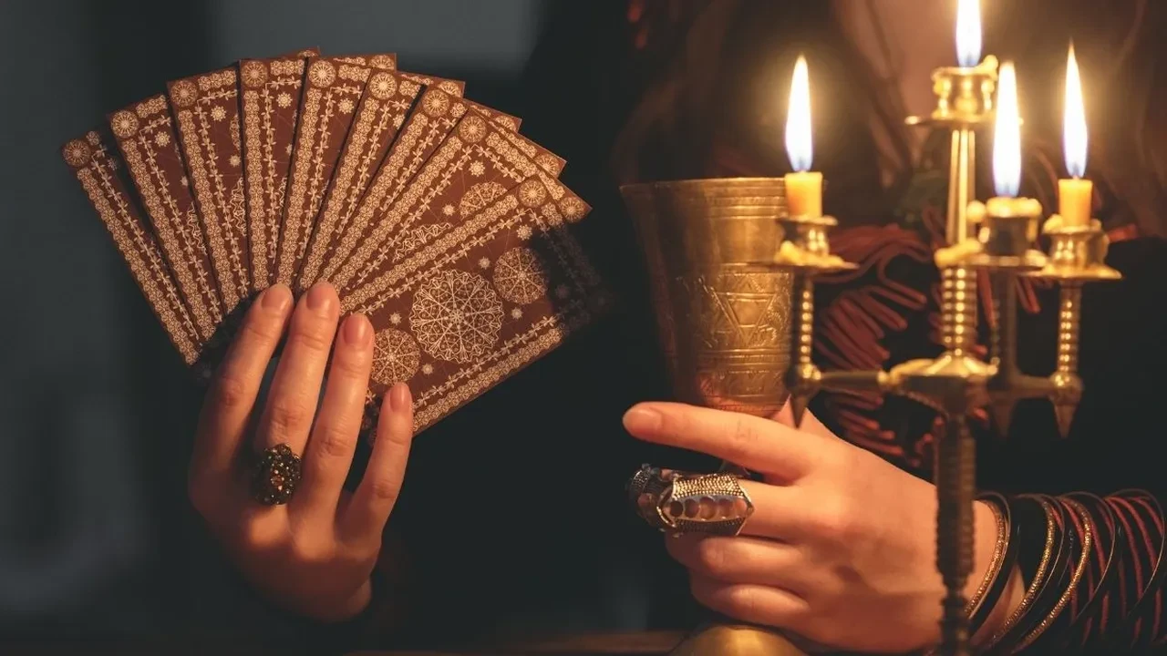 Günlük tarot kart açılımı 18 Mayıs 2026! Bilinçli ve duygusal adıma giriliyor