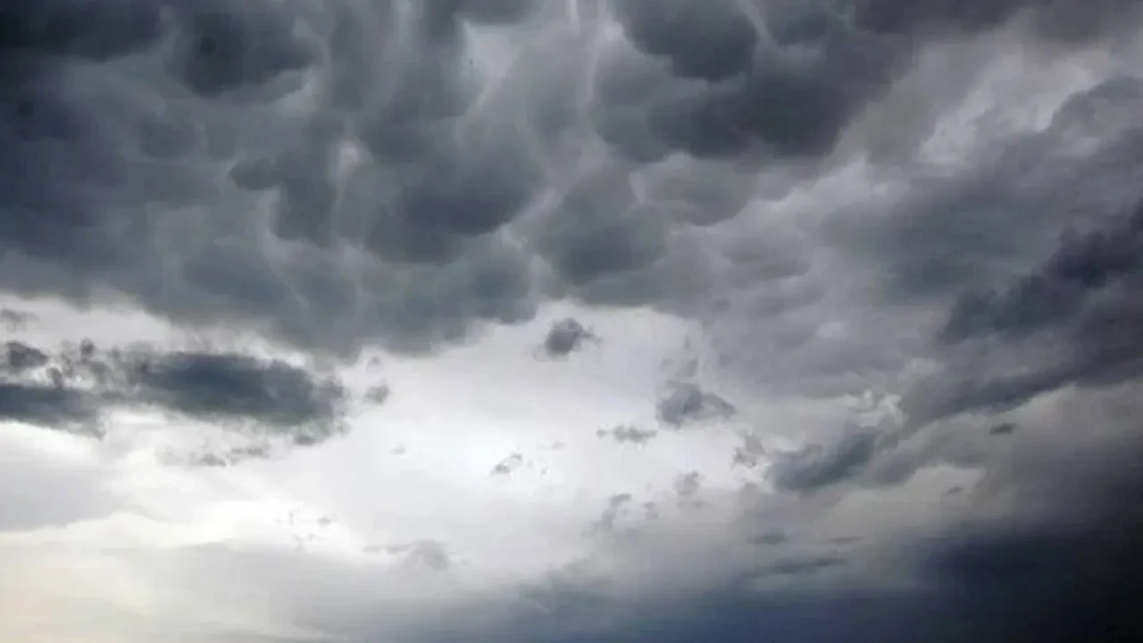 Meteoroloji'den 13 il için uyarı: Sağanak yağış etkili olacak, yıldırım düşmesine dikkat!
