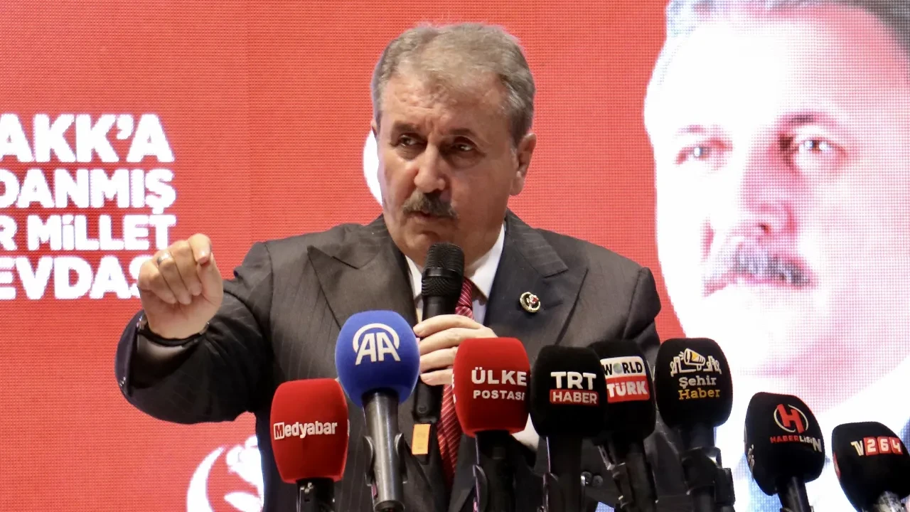 Mustafa Destici'den Ahmet Türk'e sert tepki: Hainlik yapıyor, kes sesini!