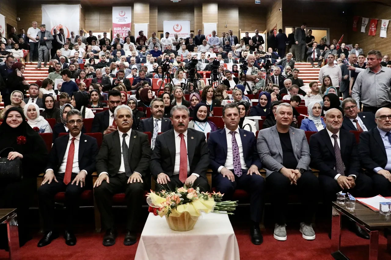 Mustafa Destici'den Ahmet Türk'e sert tepki: Hainlik yapıyor, kes sesini!