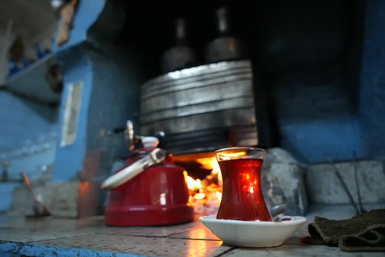 Türkiye’de böylesi ne görüldü ne duyuldu: Bu çayı içen ücretini kendisi belirliyor!