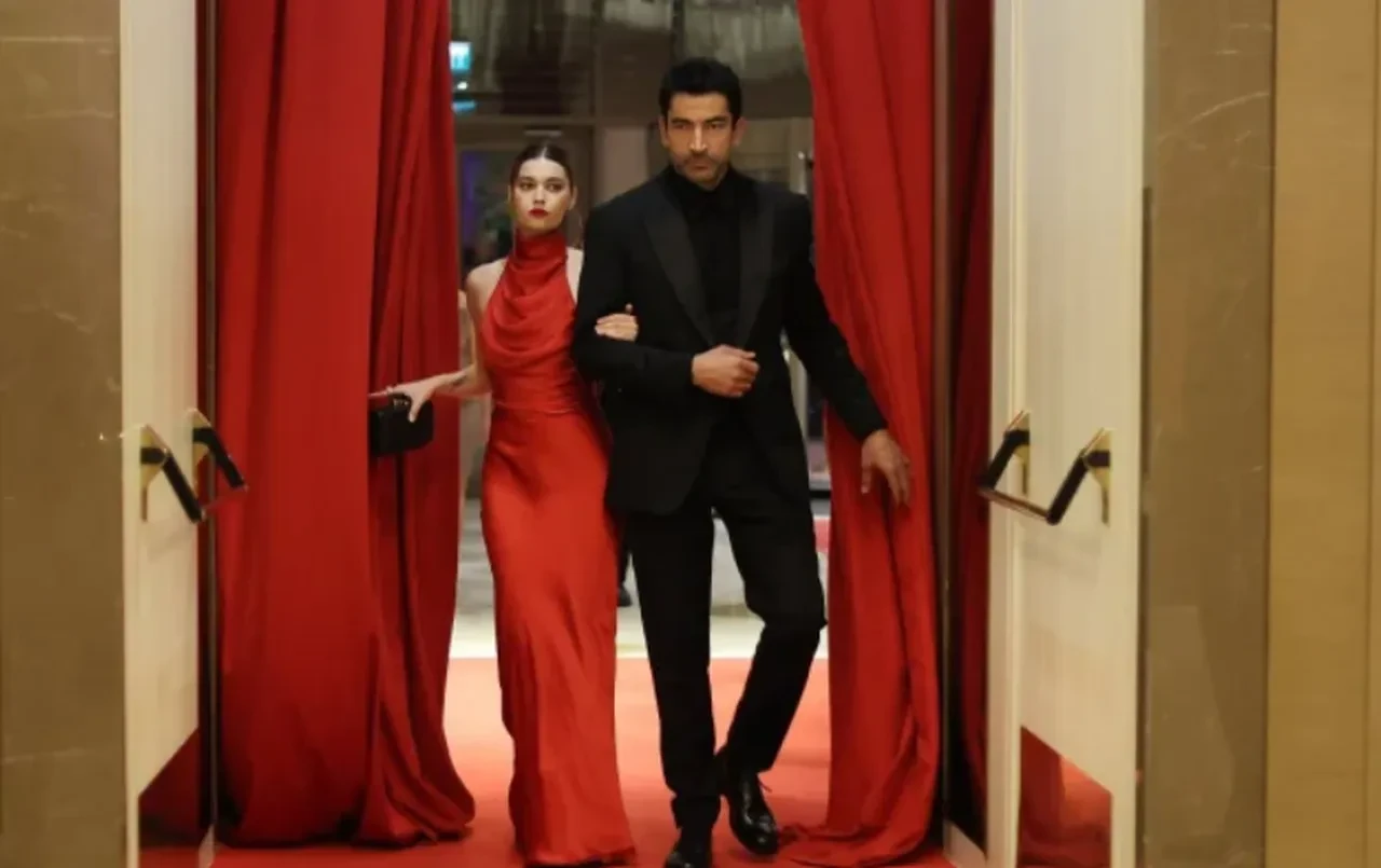 A.B.İ dizisinin Çağla'sı Afra Saraçoğlu, ekranlara veda ediyor! Afra Saraçoğlu diziden neden ayrılıyor, yeni dizisi yolda mı?