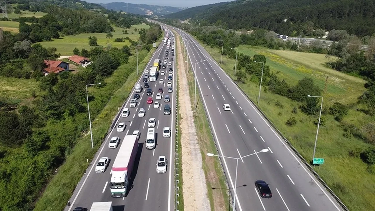 Bayram yolcuğu başlıyor! Sürücülere kritik uyarı