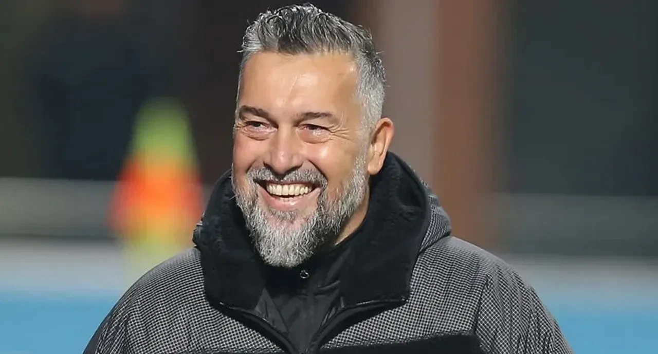 Beşiktaş'ta beklenen ayrılık gerçekleşti: Sergen Yalçın ile yollar ayrıldı!