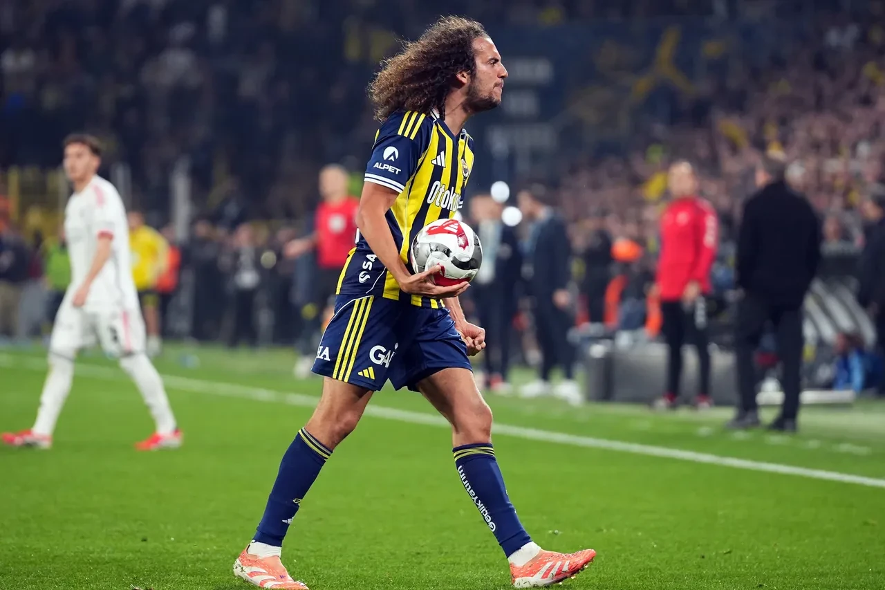 Guendouzi'den geride kalan sezonla ilgili açıklama! "Hak ettiğimiz şekilde bitmedi"