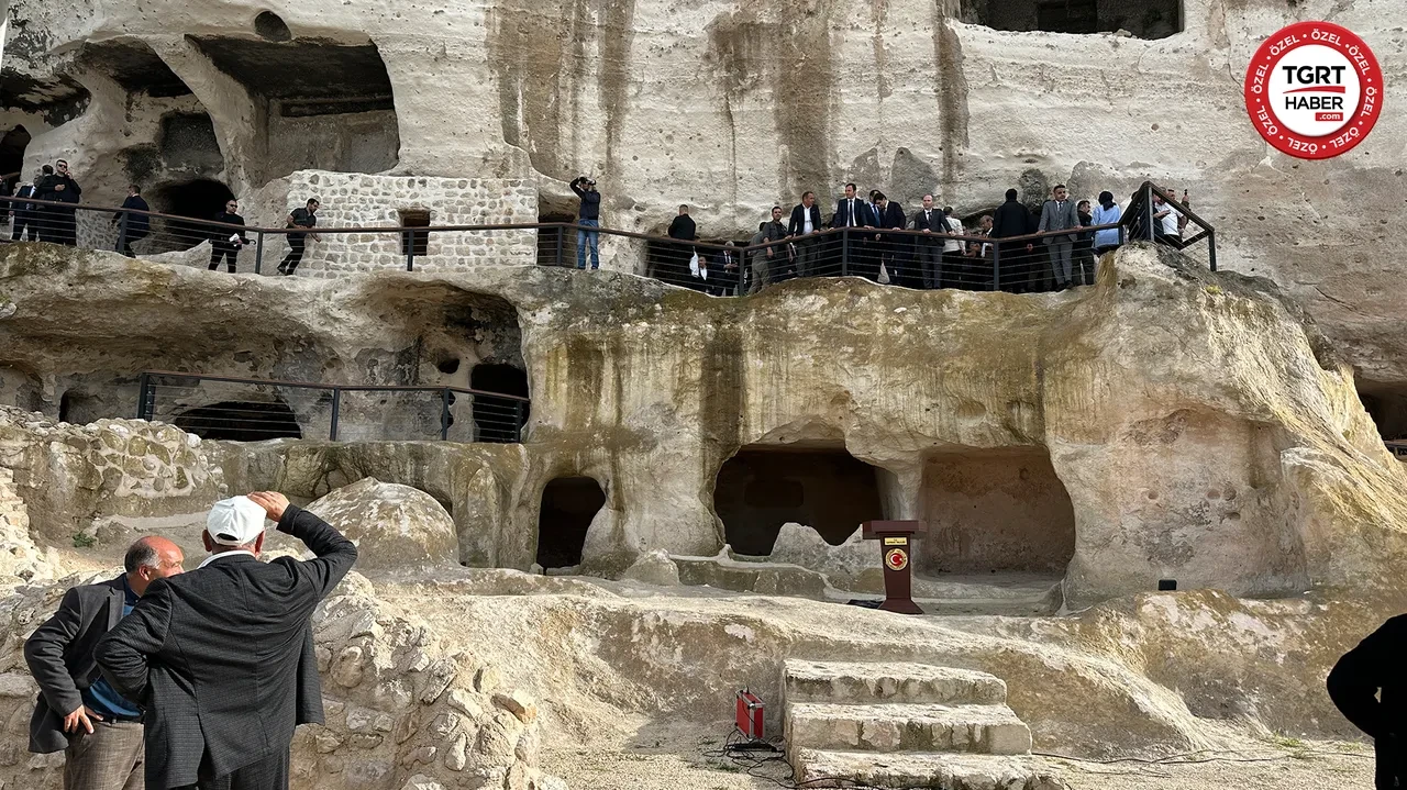 Hasankeyf’ten dünyaya yeni rota! Bakan Şimşek'ten 'Kadim Şehirler' mesajı!