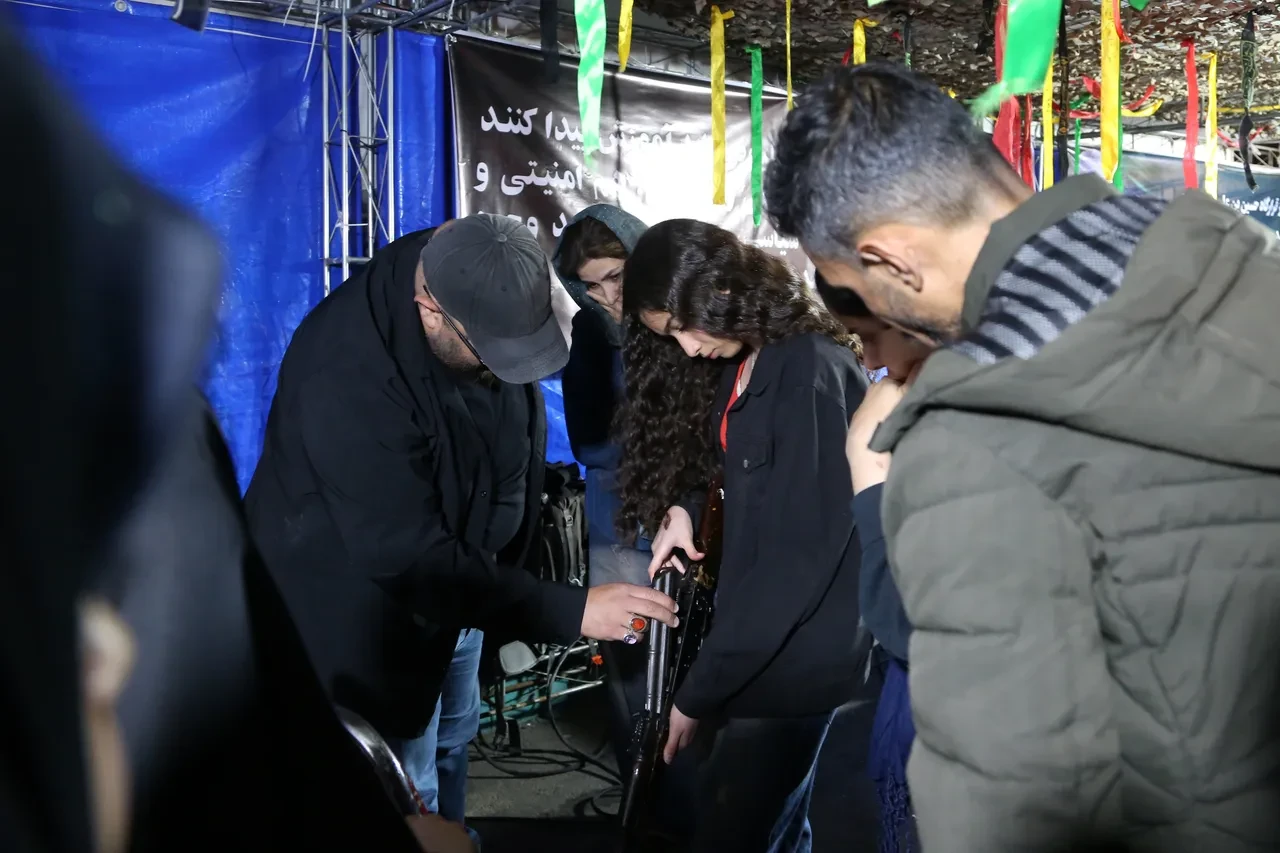 İran'da savaş hazırlığı