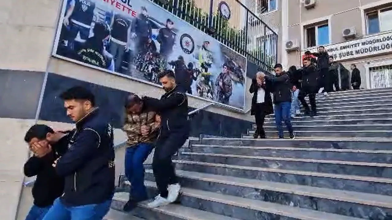 İstanbul merkezli 5 ilde 'change' araç operasyonu: 24 gözaltı