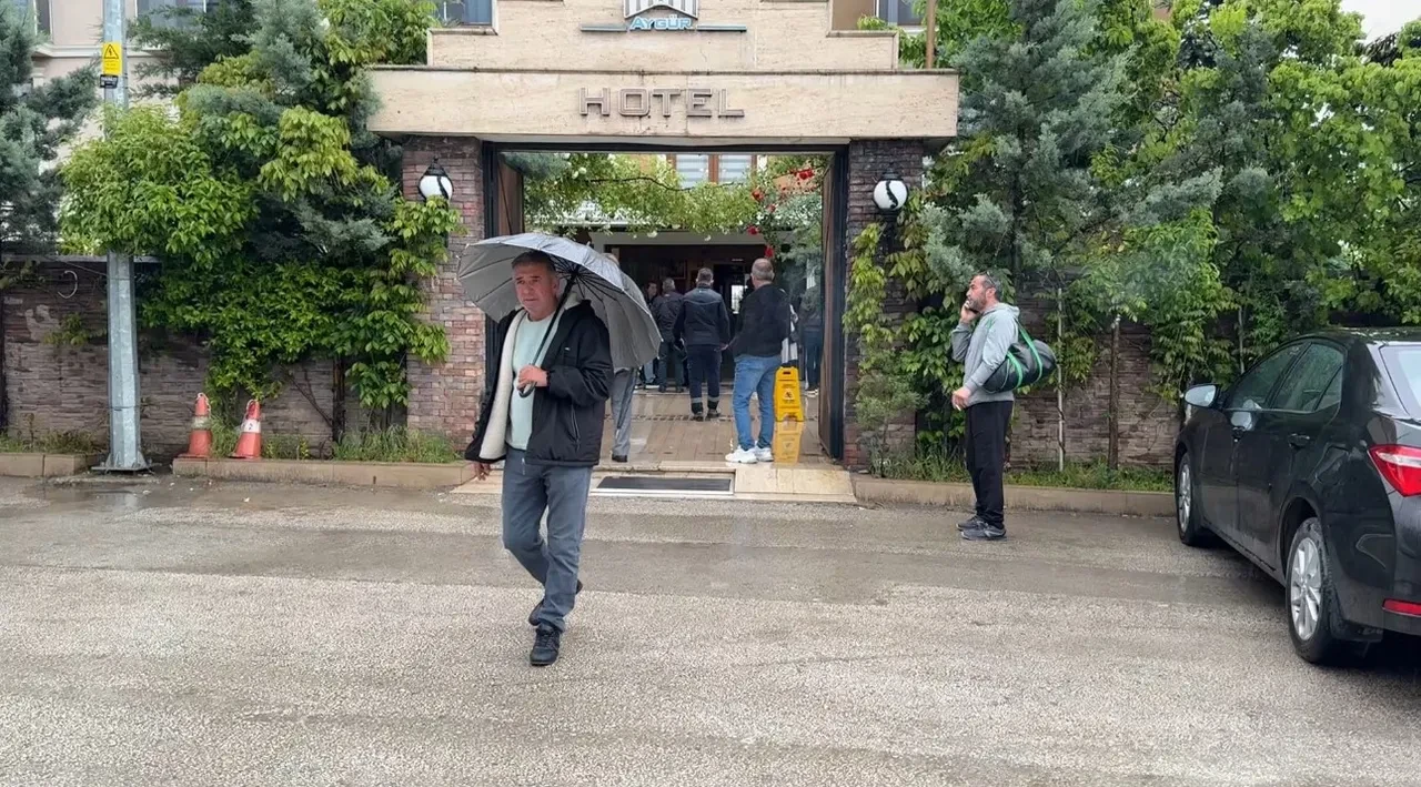 Karabük’te otelde doğal gaz kaçağı paniği: Çok sayıda kişi hastaneye kaldırıldı