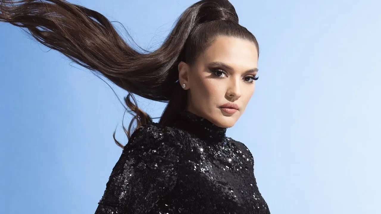 Nazan Öncel ve Sezen Aksu kavgasına Demet Akalın dahil oldu! " Önce bir destur"