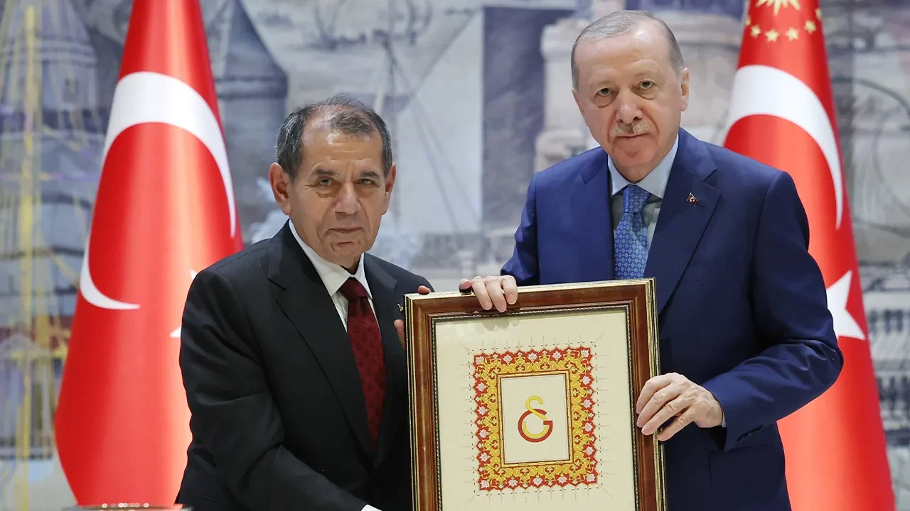 Şampiyon Galatasaray'dan Cumhurbaşkanı Erdoğan'a ziyaret