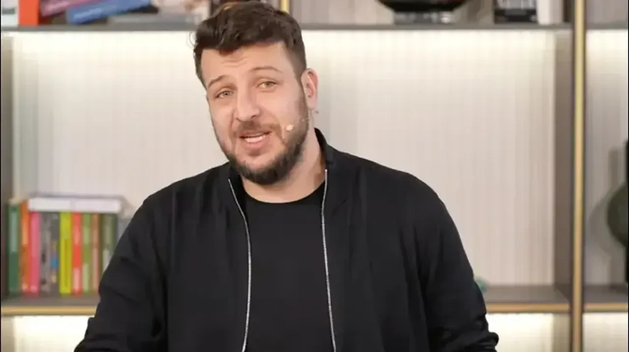 Batuhan Karadeniz hakkında kırmızı bülten kararı!