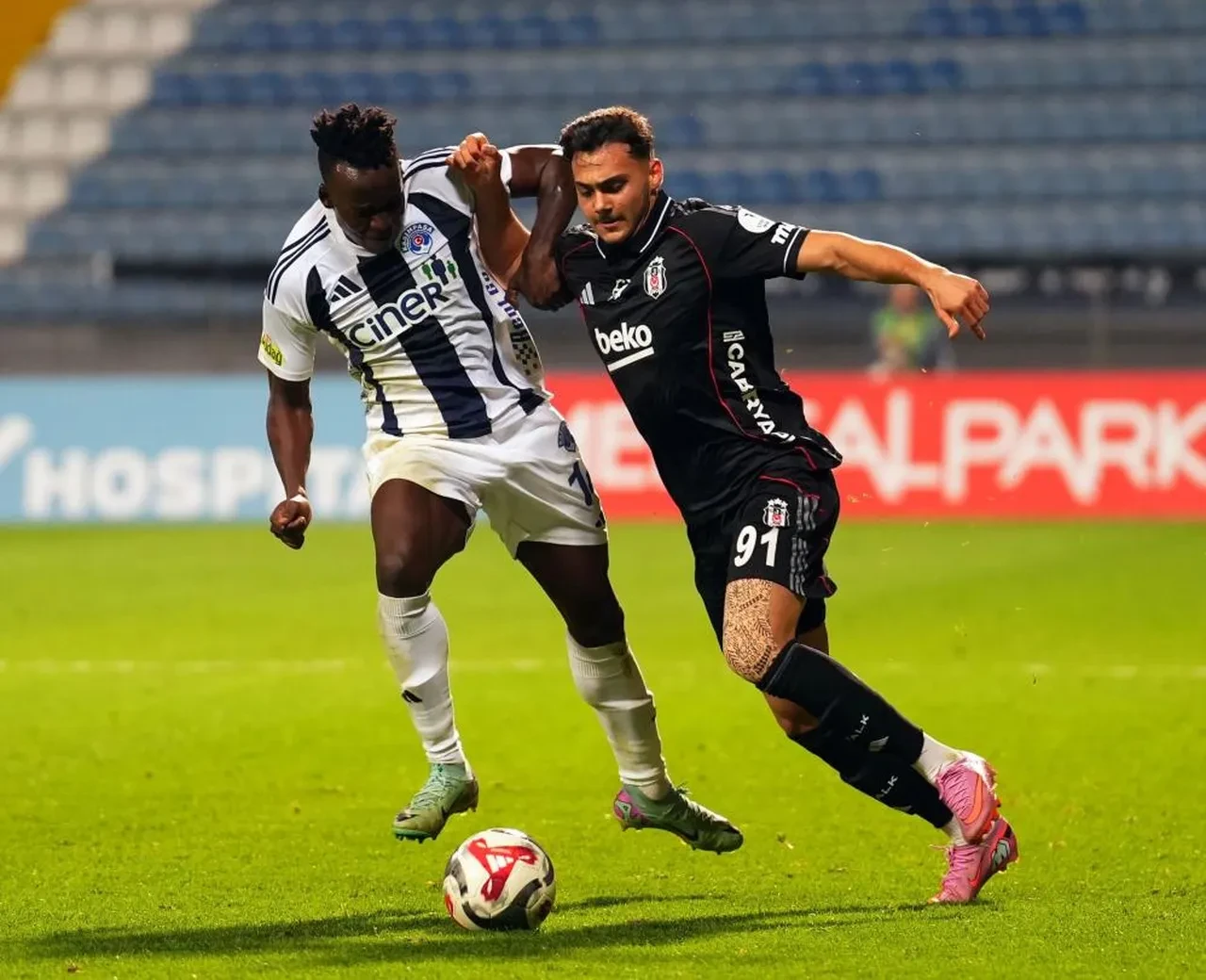 Beşiktaşlı Mustafa Erhan Hekimoğlu'nun ehliyetine el konuldu
