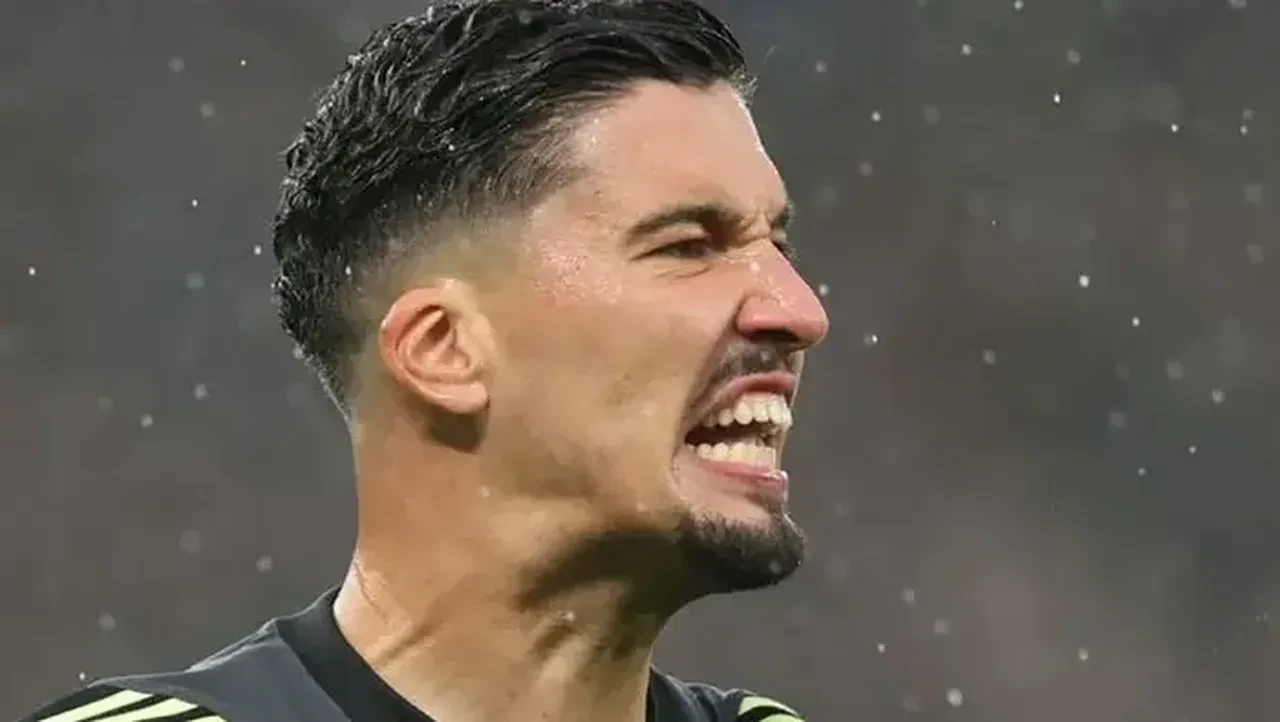 Beşiktaş'ta Altay Bayındır bombası! Fabrizio Romano transferi duyurdu: Son karar için dikkat çeken detay