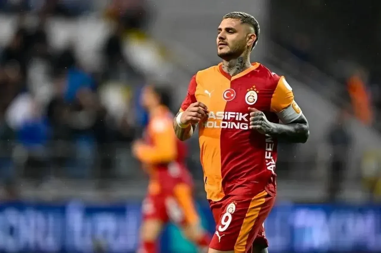 Galatasaray’da yaprak dökümü: 6 ayrılık netleşti! Yeni kural dengeleri altüst etti