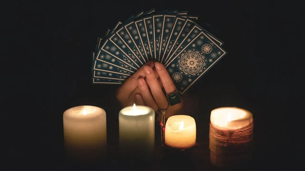 Günlük tarot kart açılımı 20 Mayıs 2026! Duygusallık ön planda