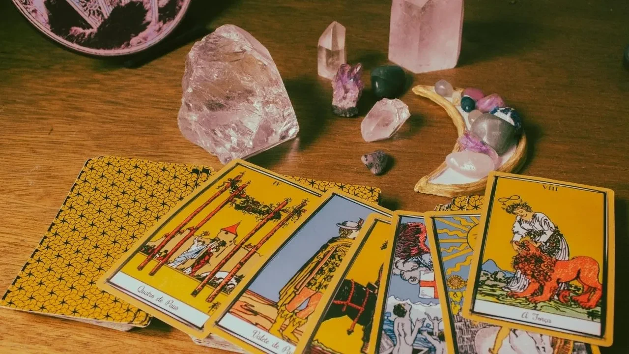 Günlük tarot kart açılımı 20 Mayıs 2026! Duygusallık ön planda