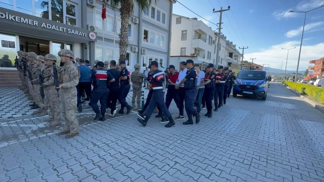 Mahkeme başkanı ve kardeşine duruşmada tehdit mesajı atmışlardı: ‘Daltonlar’ örgütüne yeni iddianame!