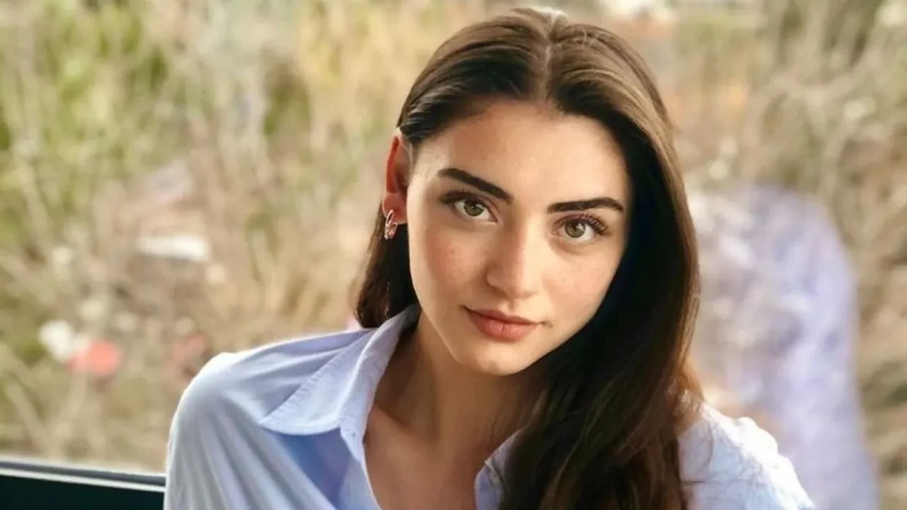 Özge Törer’in yeni projesi belli oldu! Eve Giden Yol dizisiyle ekranlara dönüyor
