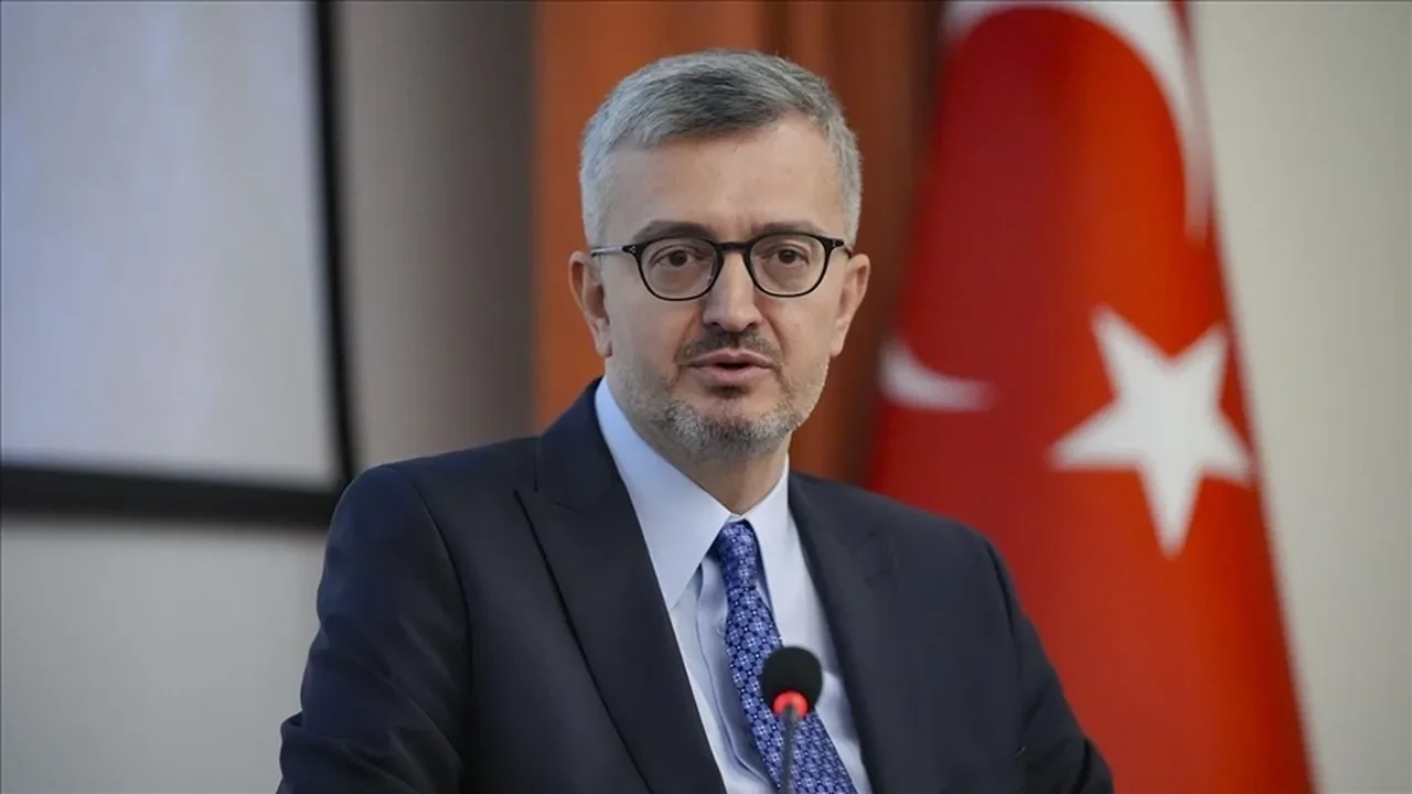 Sosyal medyada büyük FETÖ temizliği! İletişim Başkanı Burhanettin Duran rakam vererek duyurdu