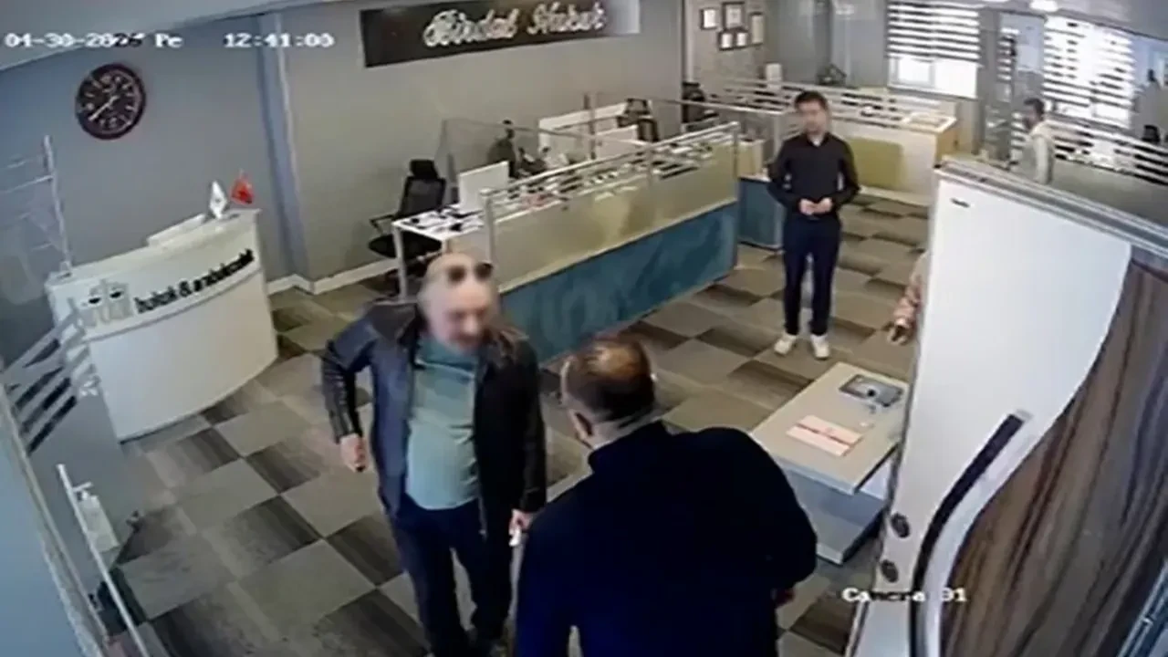 Avukata bıçakla saldıran şahıs tutuklandı
