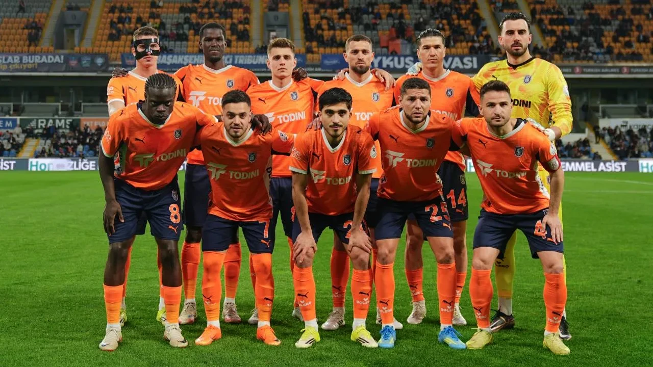 CANLI MAÇ ANLATIMI | Fenerbahçe ile Başakşehir karşı karşıya geliyor
