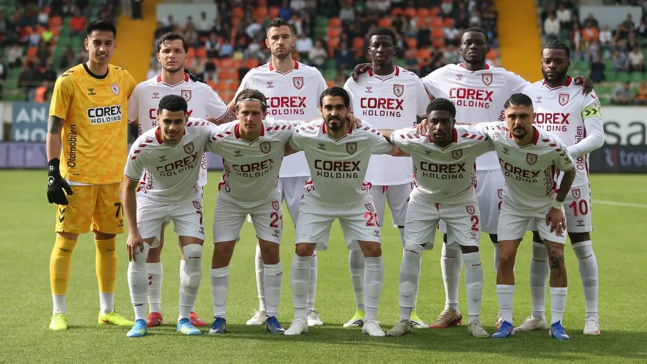 CANLI MAÇ ANLATIMI | Samsunspor ile Galatasaray karşı karşıya geliyor