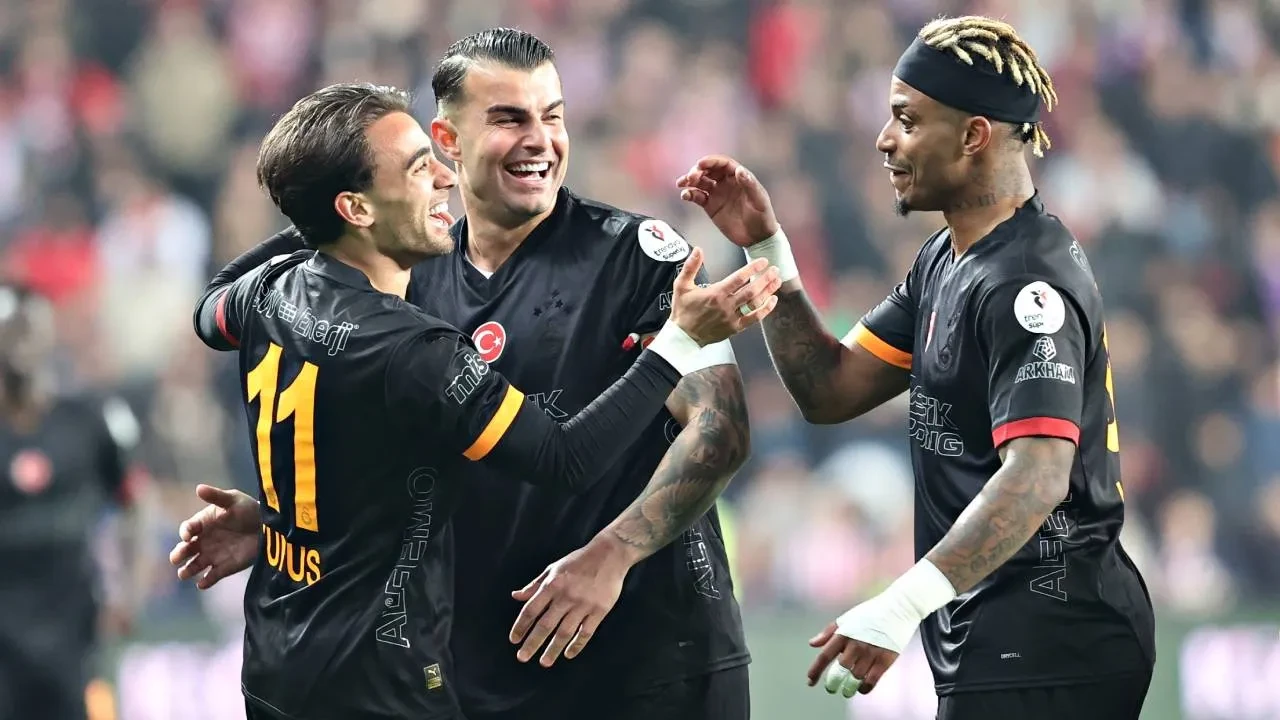 Galatasaray, Samsunspor deplasmanında dağıldı! Cimbom 4-1 yenilerek şampiyonluk turunu atamadı