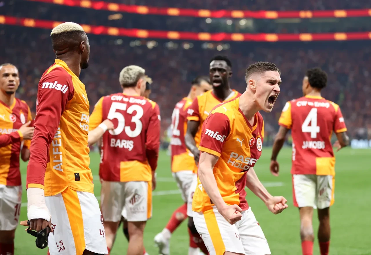 Galatasaray nasıl şampiyon olur, kaç puan gerekiyor, beraberlik yeter mi? Galatasaray şampiyonluk ihtimalleri 